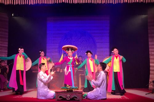 Đưa chương trình nghệ thuật chèo vào tour du lịch: Cái 'bắt tay' chưa chặt không phải lỗi từ phía nhà hát