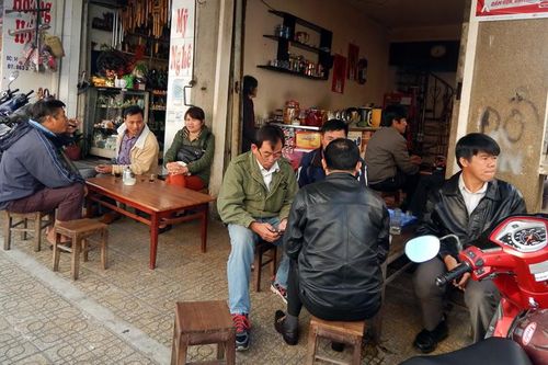 Cà phê vỉa hè Đà Lạt