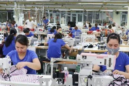 ECA: Việt Nam dẫn đầu Đông Nam Á về tăng trưởng lương