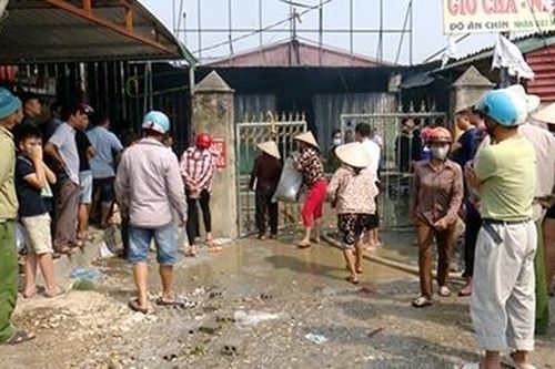 Thợ hàn khiến gần 30 ki ốt bốc cháy