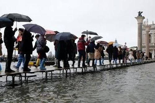 Venice 'thất thủ' vì trận lụt tồi tệ nhất trong nửa thế kỷ