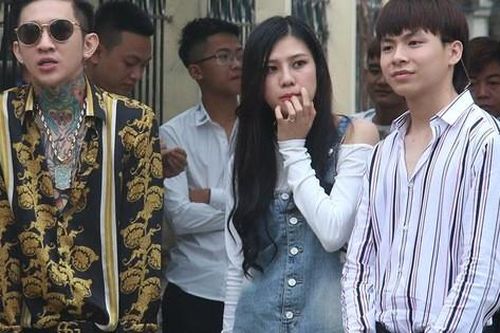Nhiều người 'nổi tiếng' xuất hiện trong phiên tòa xử Khá 'bảnh', học sinh cũng tới xem