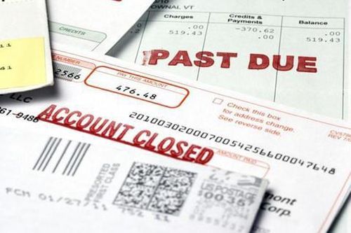 Người dân Mỹ ôm núi nợ 14.000 tỷ USD