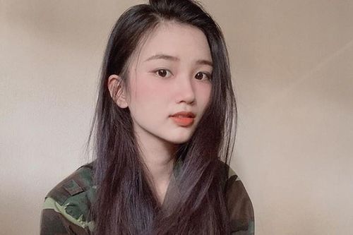 Bạn thân Bảo Hân 'Về nhà đi con' vừa xuất hiện được gắn mác cực phẩm
