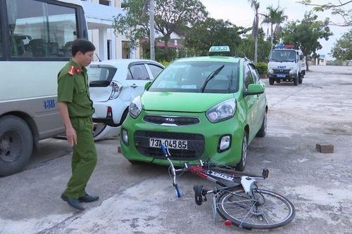 Bắt đối tượng gây tai nạn, kéo lê nạn nhân gần 2 km rồi bỏ trốn