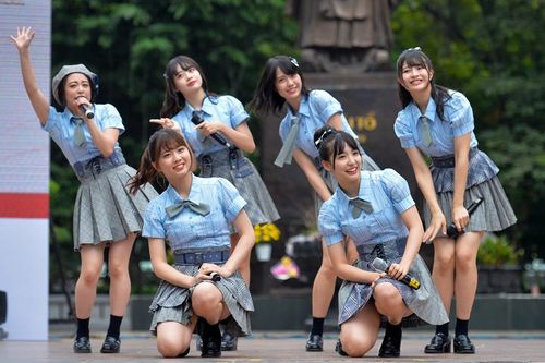 Nhóm nhạc nổi tiếng Nhật Bản AKB48 sang Việt Nam
