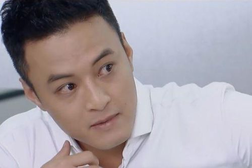 'Hoa hồng trên ngực trái' tập 30, Bảo nóng mặt khi nhân viên muốn tán Khuê