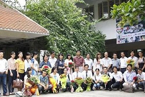 Nhà văn đọc văn và những ngôi trường