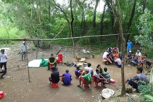 Hàng chục đối tượng tham gia đá gà, đánh bài ăn thua bằng tiền