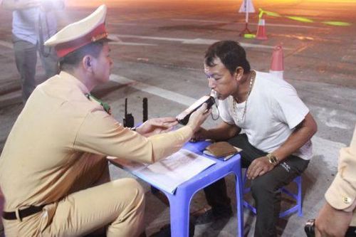 Phát hiện hàng chục lái xe vi phạm trên các tuyến cao tốc
