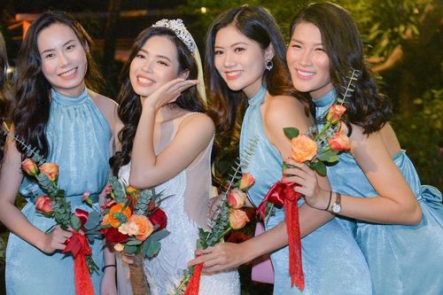 Dàn mỹ nhân dự lễ cưới của top 5 Hoa hậu Hoàn vũ Việt Nam