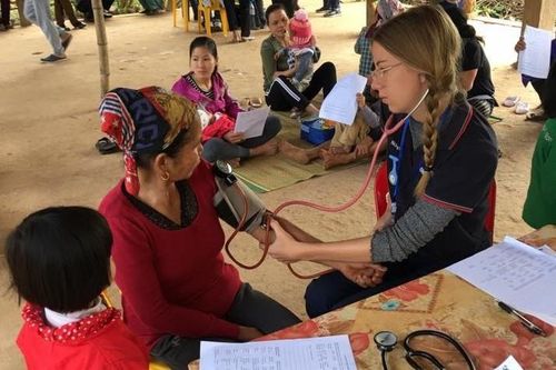 Australia cấp học bổng cho 677 sinh viên sang học, thực tập ở VN