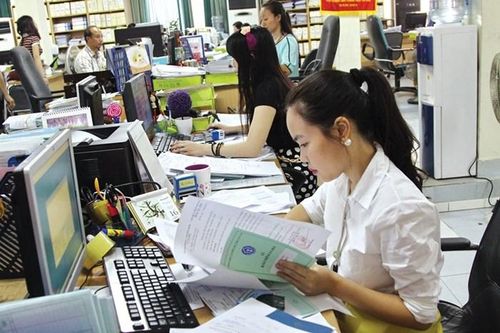 Tiếp tục công bố 50 đơn vị nợ BHXH
