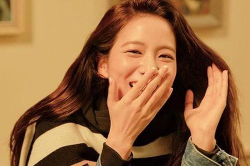 Jisoo Blackpink đưa ra lời khuyên chân thành cho các cô gái trẻ, tìm kiếm sức mạnh nội tâm