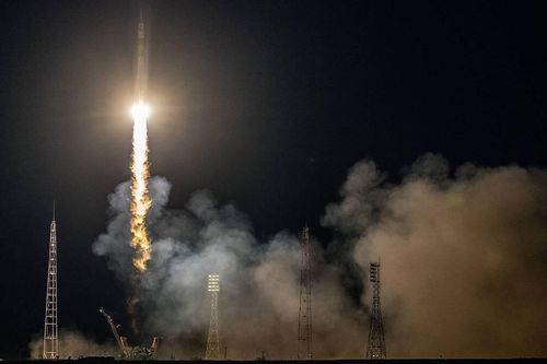 Mỹ chi gần bốn tỷ USD thuê Nga đưa các phi hành gia lên ISS