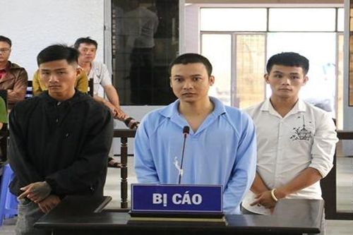 Đâm chết bạn vì mâu thuẫn sau khi hát karaoke