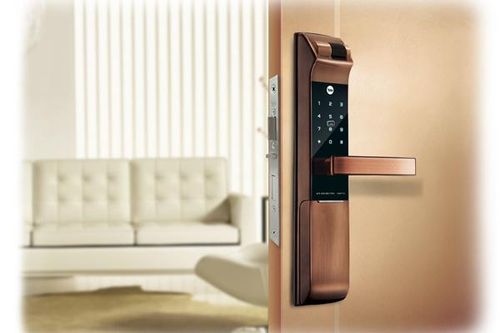 Bảo vệ ngôi nhà bạn với khóa thông minh Yale