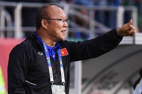 Giải mã sức mạnh từ những ngón tay 'biết nói' của HLV Park Hang-seo và bí mật với học trò