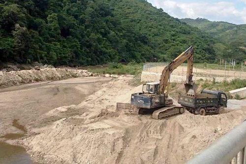 Quản lý khai thác cát trên địa bàn Ðiện Biên Ðông còn nhiều khó khăn