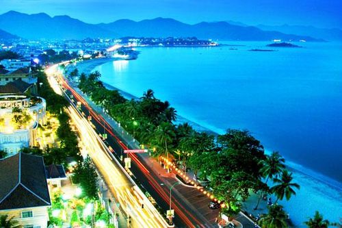 Sớm quy hoạch, xây dựng khu vui chơi giải trí về đêm
