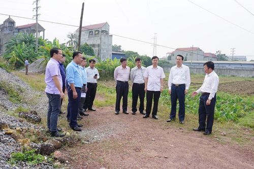 Kiểm tra công trình đường cứu hộ, cứu nạn