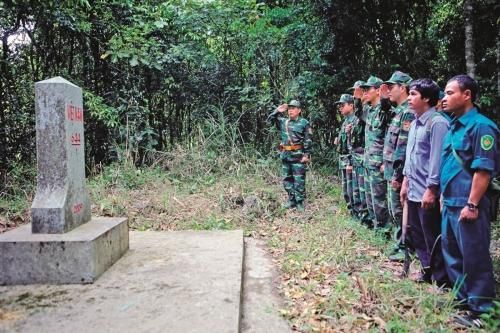 Giữ bình yên biên cương