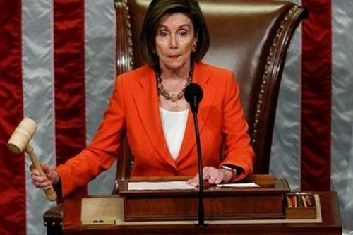 Ông Trump thú nhận hối lộ?