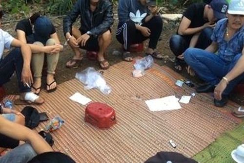 Khởi tố 12 đối tượng trong sới bạc tại Lương Sơn, Thanh Hóa