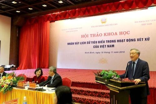 Tìm chọn biểu tượng của nền công lý Việt Nam