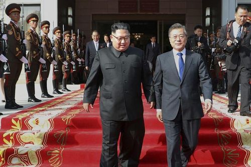 Ông Moon Jae-in và những thách thức nửa cuối nhiệm kỳ