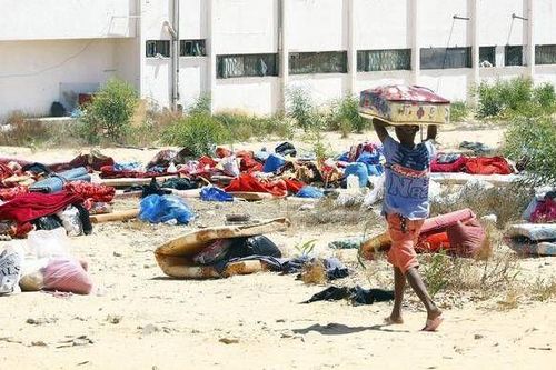 Ít nhất 300.000 người phải di dời do xung đột ở Libya