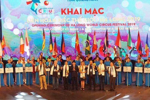Khai mạc Liên hoan Xiếc Thế giới - Hạ Long 2019