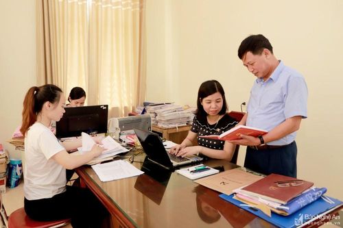 Xác định phương án sắp xếp bộ máy ở xã sáp nhập