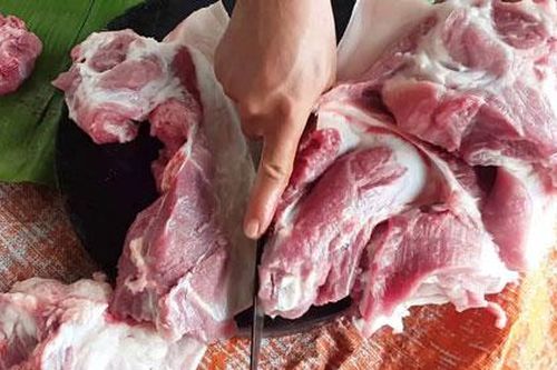 Giá lợn tăng cao, người nuôi ngậm ngùi vì không còn lợn để bán