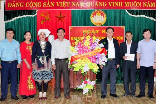 Lãnh đạo tỉnh dự Ngày hội Đại đoàn kết tại các địa phương trong tỉnh