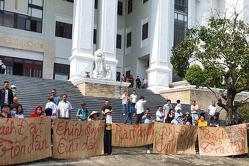 Vì sao hoãn phiên tòa liên quan đến việc bán dự án đất nền tại Đà Nẵng?