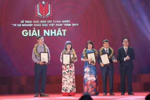 Trao giải báo chí toàn quốc 'Vì sự nghiệp giáo dục' năm 2019