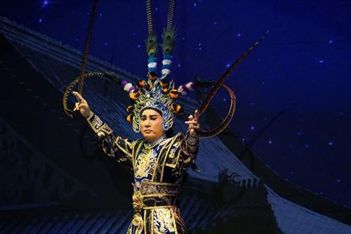 Bất cập trong xử lý vi phạm quyền tác giả trong nghệ thuật biểu diễn