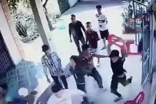 Điều tra vụ xô xát tại khu vực cổng Công ty Bê tông Phúc Tiến
