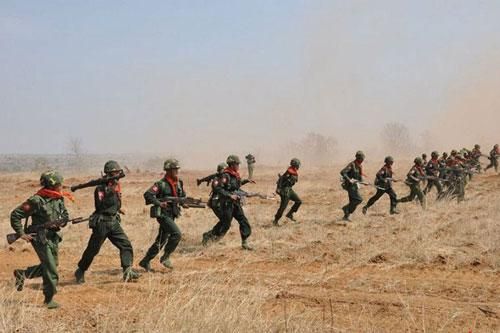 Kinh ngạc số lượng vũ khí 'made in China' trong biên chế quân đội Myanmar