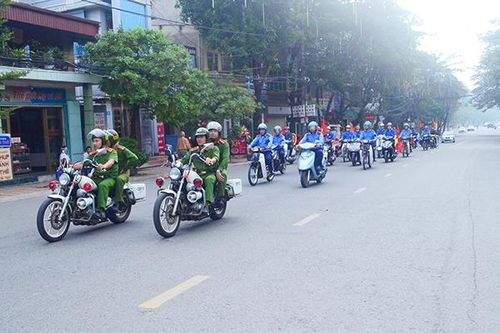 Tưởng niệm nạn nhân tử vong do tai nạn giao thông