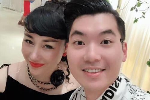 Vợ chồng Trương Nam Thành khoe ảnh 2 con sinh đôi