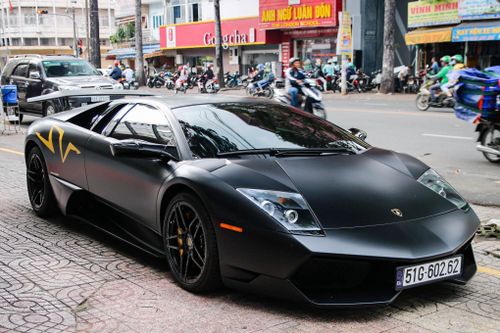 Chiếc Lamborghini từng của Minh Nhựa và Đặng Lê Nguyên Vũ tái xuất