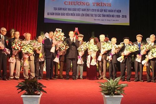Kỷ niệm 60 năm Đoàn giáo viên năm 1959 lên công tác tại các tỉnh miền núi