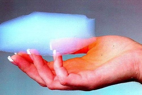 Chất rắn nhẹ nhất thế giới có thể giúp xương liền nhanh hơn