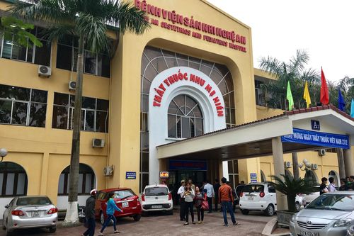 Nghệ An: Báo cáo ban đầu về bé 10 tháng tuổi tử vong sau khi tiêm kháng sinh