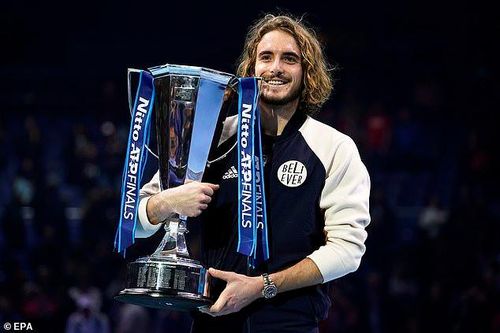 Thắng nghẹt thở Thiem, Tsitsipas lần đầu vô địch ATP Finals