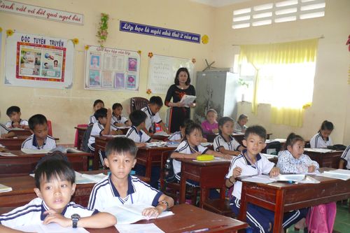 Cà Mau: Tuyển dụng đặc cách giáo viên hợp đồng vào biên chế