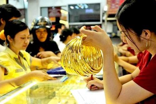 Vàng sẽ tăng nhưng không dễ lướt sóng
