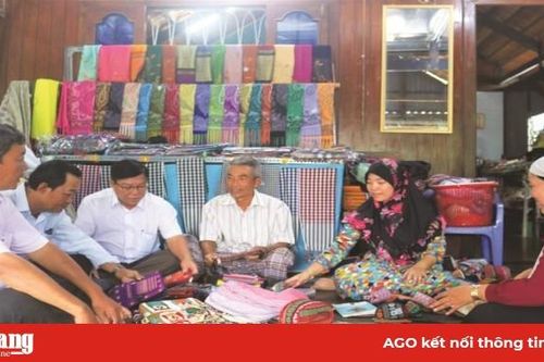An Giang tăng cường xây dựng và chỉnh đốn Đảng